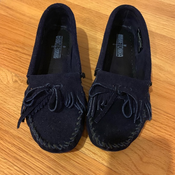 minnetonka kilty suede moccasin